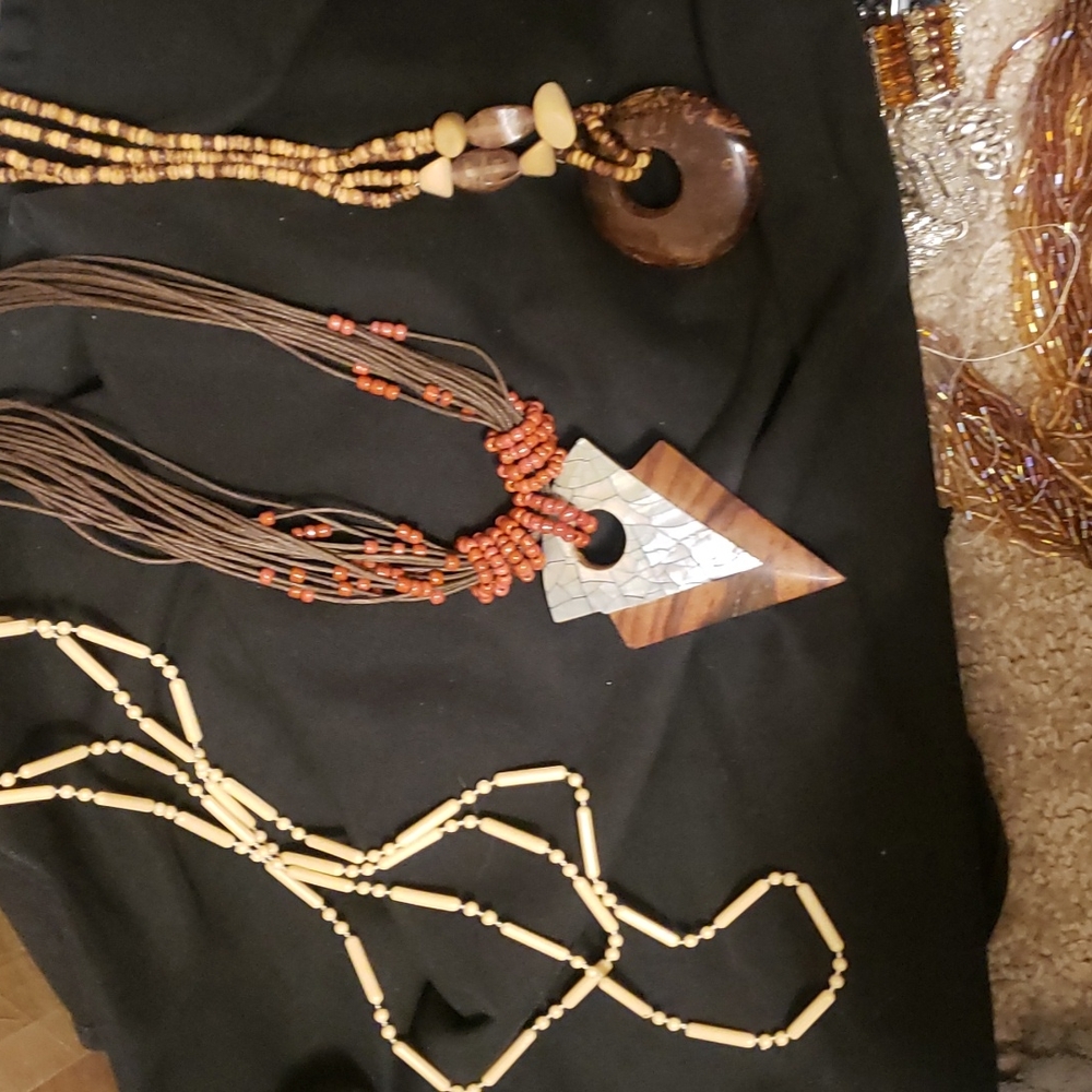 3 very old vintage necklaces 1 shell real trible jewelry